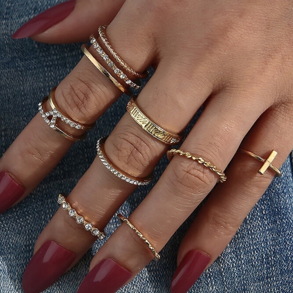 *KATALEYA* 8-Pc Gold Geometric Design Fashion Ring Set